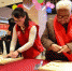 12月20日，冬至节的前一天，兰州千名志愿者“众筹”冬至饺子宴，为当地的“空巢老人”送去温暖。　崔琳 摄 - 甘肃新闻