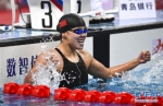 全国游泳冠军赛：傅园慧破100米仰泳全国纪录并夺冠 - 人民网