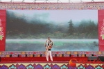 第六届中国·碌曲锅庄舞表演暨首届房车旅游大会开幕 1600余名队员参赛(图) - 中国甘肃网