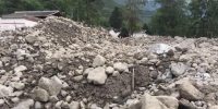 8月11日，甘肃陇南文县天池镇白马村，暴洪泥石流灾害产生的淤积最高达8米，清理难度大。　南如卓玛 摄 - 甘肃新闻