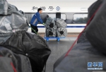 高铁快运升级助力“双十一”物流运输 - 中国甘肃网