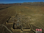 空中俯瞰甘肃藏区“八角古城” - 中国甘肃网
