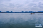 冬日西湖呈现“多彩画卷” - 人民网