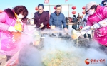 张掖山丹：5万人同享“大锅饭”过冬至 - 中国甘肃网