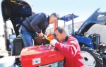 临夏州康乐县组织开展送农机、送技术下乡活动 - 中国甘肃网