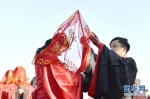 （社会）（1）河北：汉式集体婚礼迎新春 - 人民网