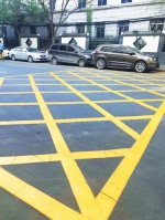 兰州：11月1日起黄色网格内停车将吃罚单 - 新华