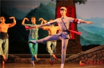经典芭蕾舞剧《白毛女》燃爆兰州音乐厅（图） - 中国甘肃网