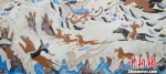 图为莫高窟第249窟《狩猎图》(西魏)，画面中猎人驾马飞奔于林间，对准野鹿持弓搭箭。敦煌研究院供图 - 甘肃新闻