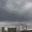 图为兰州市上空黑云压成。　杜萍 摄 - 甘肃新闻