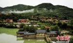 图为陇南市宕昌县境内的官鹅沟景色。(资料图) 钟欣 摄 - 甘肃新闻