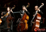 《黄河大合唱》中外经典交响音乐会在兰精彩演绎（图） - 中国甘肃网