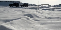 图为12月上旬，连遭降雪降温天气后的甘肃酒泉市戈壁雪景。　冯志军 摄 - 甘肃新闻