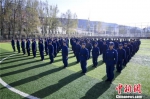 此次甘肃省森林消防总队张掖中队入营报到的新消防员中来自各军种退伍老兵占比达30%。　张小军 摄 - 甘肃新闻