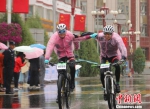 千余骑手甘南挑战高海拔赛道 草原上推广自行车文化 - 甘肃新闻