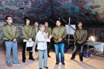 2009年8月，樊锦诗在莫高窟第85窟指导敦煌壁画数字化工作。受访者供图 - 甘肃新闻
