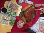 兰州七旬厨师30载倾注“一块肉” 一锅“老汤”出新味 - 甘肃新闻