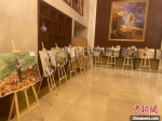 8月4日，甘肃退役军人创业代表艺术长廊展示风采。　高康迪 摄 - 甘肃新闻
