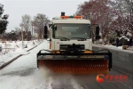 千里陇原雪纷飞 甘肃公路人除雪忙 - 中国甘肃网