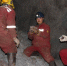 图为甘肃嘉峪关酒钢集团镜铁山矿工作人员谢生瑞在井下作业。(资料图)受访者供图 - 甘肃新闻