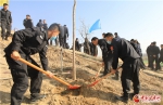 甘肃公安开展“绿化警院，美化校园”植树活动 - 中国甘肃网