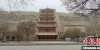 3月16日上午，受强沙尘天气影响，世界文化遗产敦煌莫高窟宣布暂停开放。　田小强 摄 - 甘肃新闻
