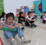 临近端午节，“赛龙舟”、编花绳、包粽子……丰富多彩的趣味活动在甘肃省妇联保育院举行。　杨艳敏 摄 - 甘肃新闻