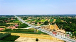 【飞阅甘肃】俯瞰穿行于河谷平塬上的高速公路 - 中国甘肃网