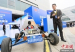 2021年5月22日，在甘肃省科技活动周现场，大学生展示新能源汽车轻量化技术。(资料图) 高展 摄 - 甘肃新闻