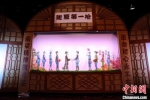 图为甘肃新创红色题材皮影戏《陇原第一枪》在兰州市上演。(资料图) 甘肃省文化和旅游厅供图 - 甘肃新闻