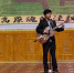 图为刘雷手抱吉他，在舞台上演唱自创歌曲《忆羚》。(资料图) 张婧 摄 - 甘肃新闻