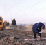 2月26日至4月6日，兰州铁路局管内陇海线第一阶段集中修施工，全面整治铁路线路出现的各类病害。　朱学成 摄 - 甘肃新闻