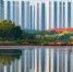 图为2020年兰州新区城市湖景房。(资料图) 丁凯 摄 - 甘肃新闻